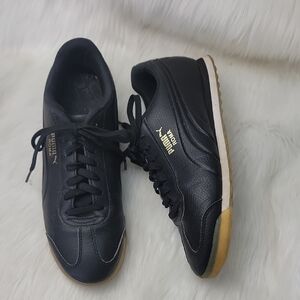 PUMA Roma‎ Black Leather Basic Casual Lace Up Low Fashion Lifestyle Sneakers 10